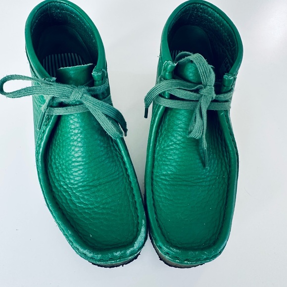 Clarks Shoes - Clark’s green Scarpa wallabees